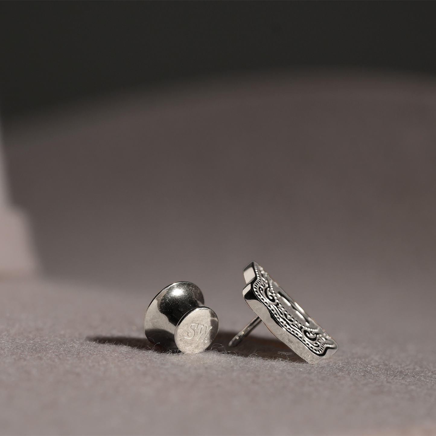 SpurWest Mini Belt Buckle Hatpin (Bronc) - Silver